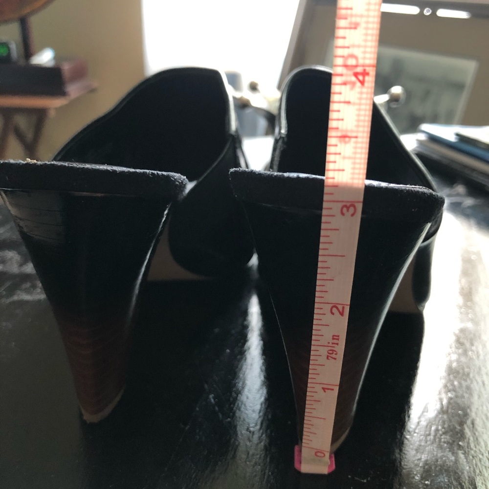 Shoes - Picture 4 of 5